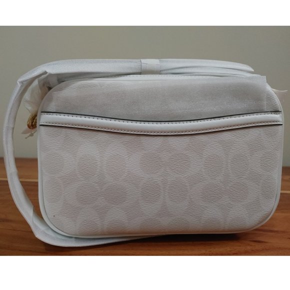 COACH WHITE SIGNATURE JES CROSSBODY - Picture 2 of 7
